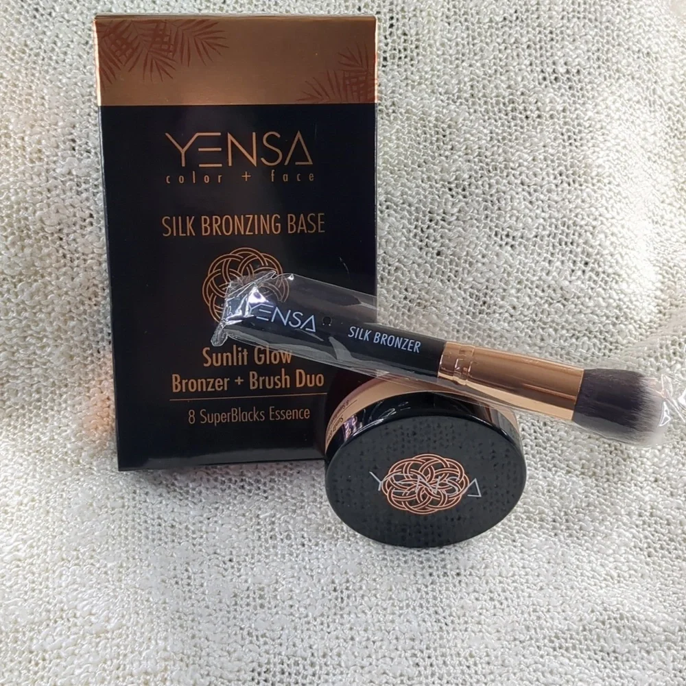 Yensa Silk Bronzing Base in Sunlit Glow, 30g/1.0oz